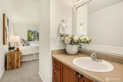 1007 156th Avenue NE Bellevue WA 98007