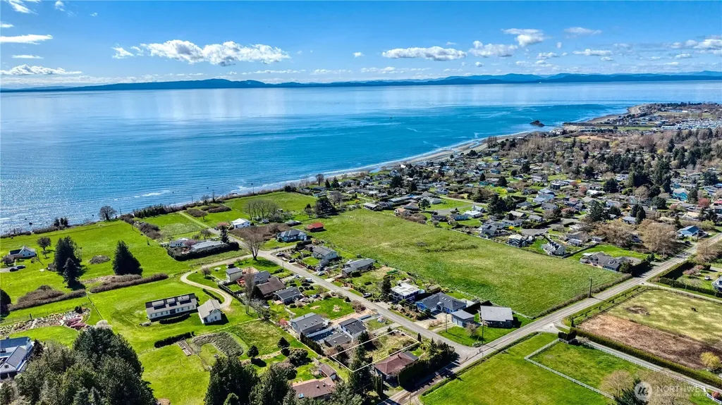 610 Highland Drive Point Roberts WA 98281