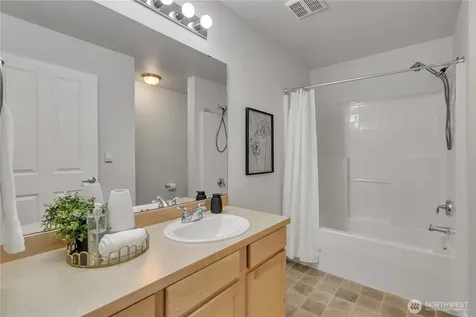 6330 Isaac Avenue SE Auburn WA 98092