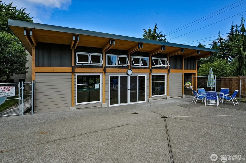 7001 Sand Point Way NE Seattle WA 98115