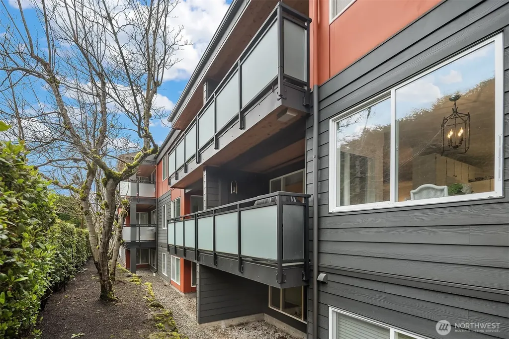 7001 Sand Point Way NE Seattle WA 98115