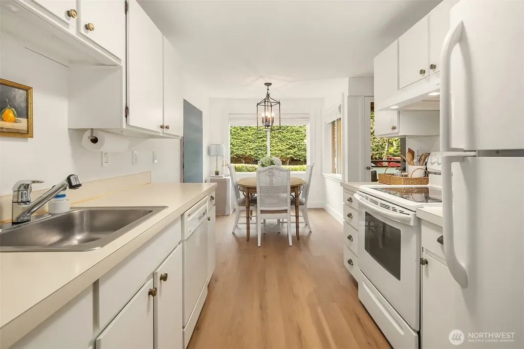 7001 Sand Point Way NE Seattle WA 98115