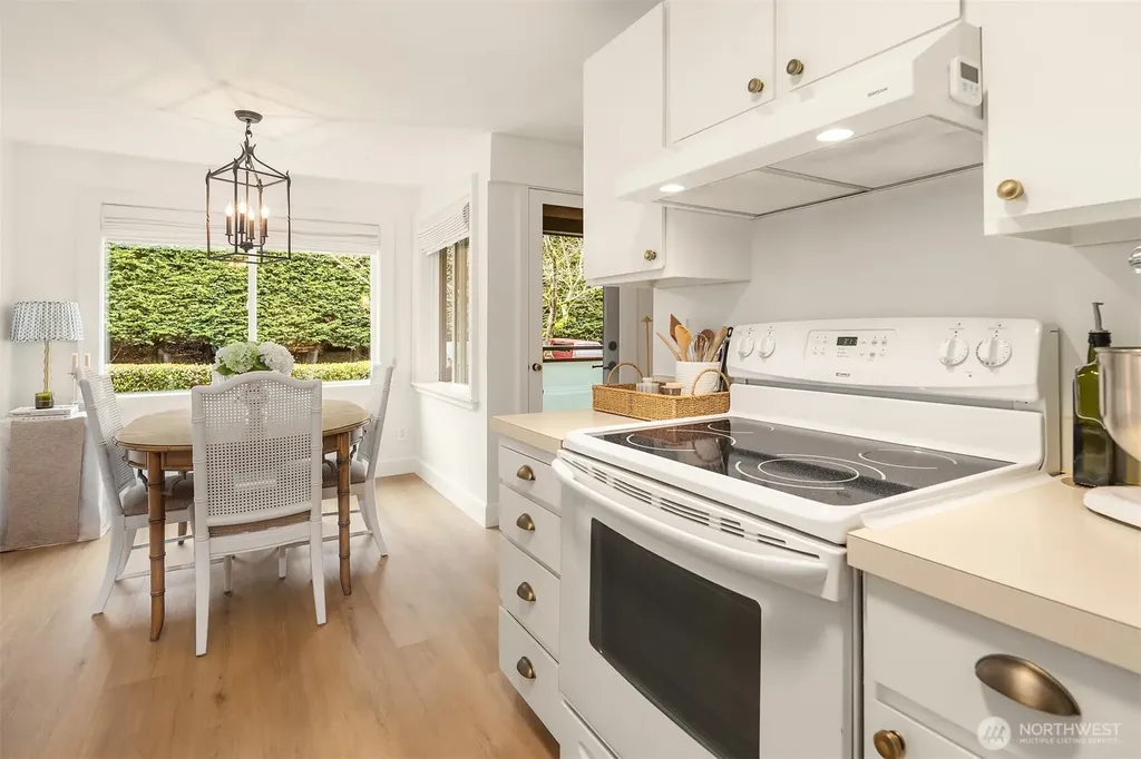 7001 Sand Point Way NE Seattle WA 98115