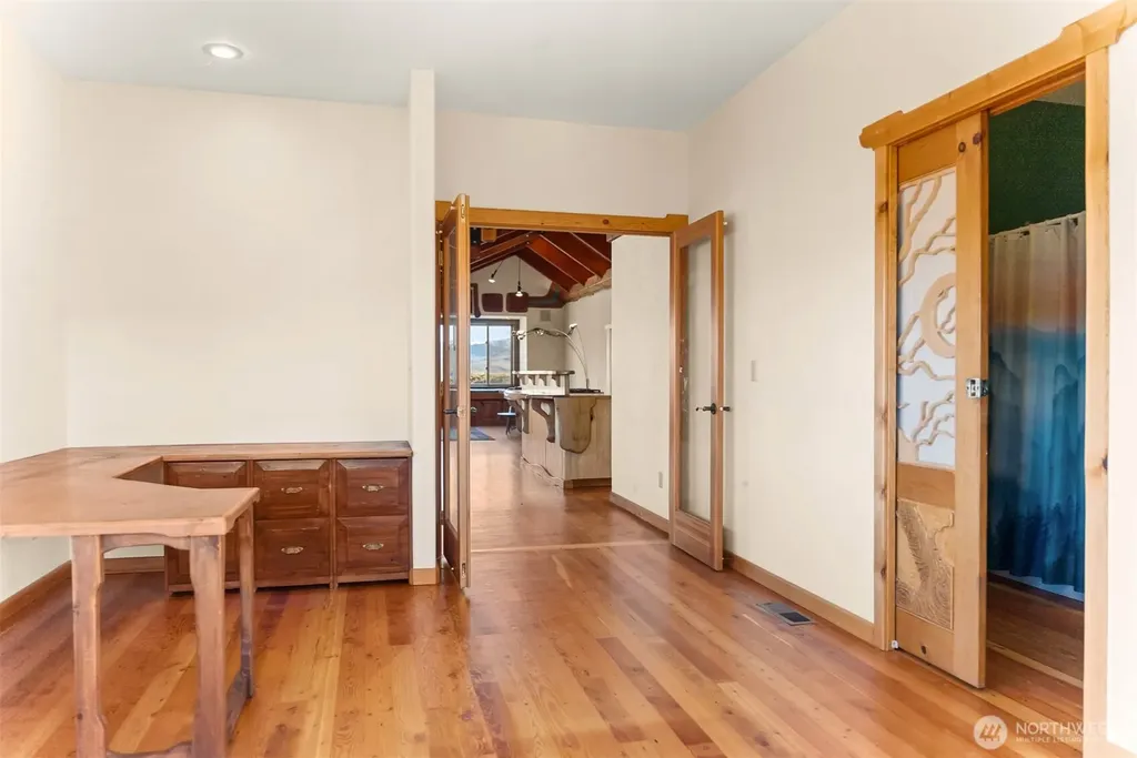 117 Vintin Road Carlton WA 98814