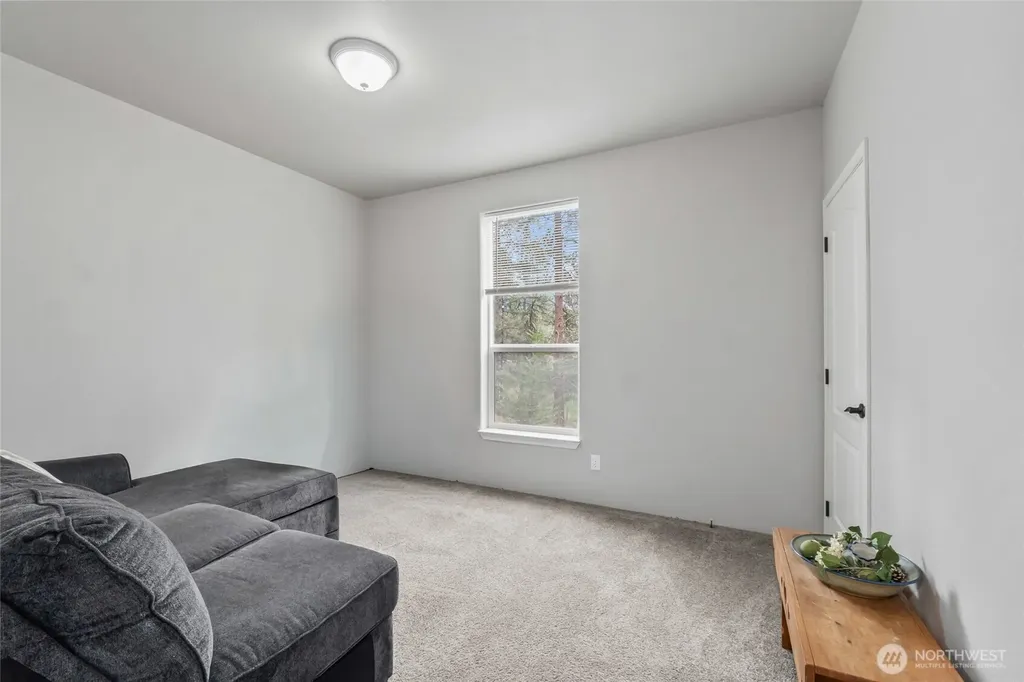 1477 College Lane Kettle Falls WA 99141