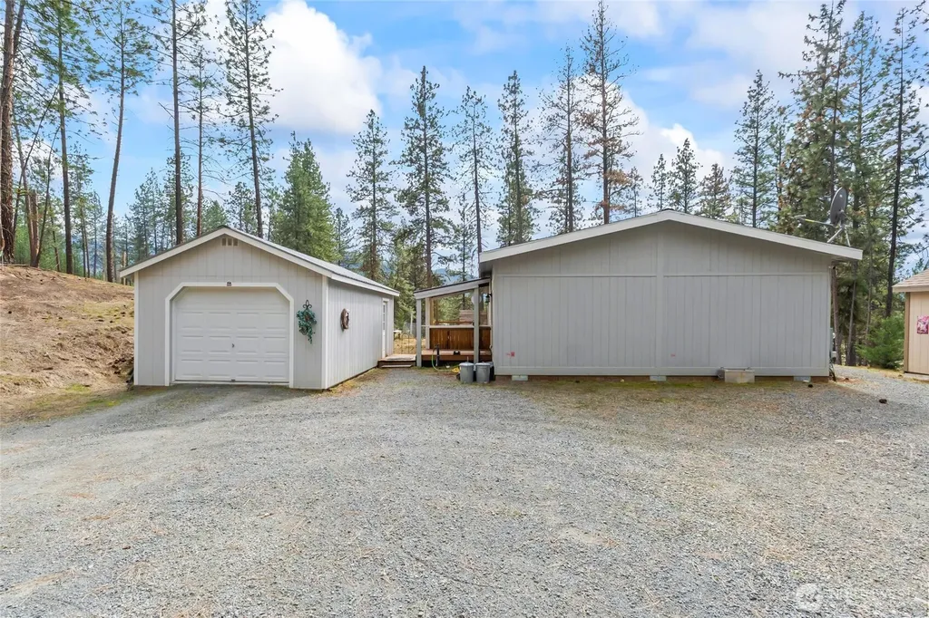 1477 College Lane Kettle Falls WA 99141