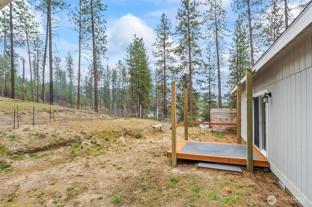 1477 College Lane Kettle Falls WA 99141