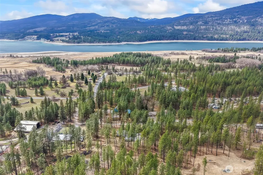 1477 College Lane Kettle Falls WA 99141