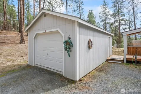 1477 College Lane Kettle Falls WA 99141