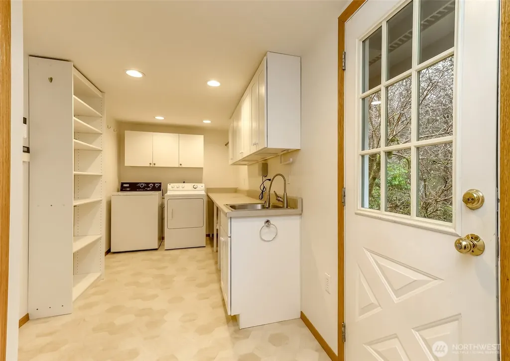 6013 Rocky Mountain Drive SW Olympia WA 98512