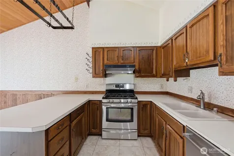 18510 66th Avenue NE Kenmore WA 98028