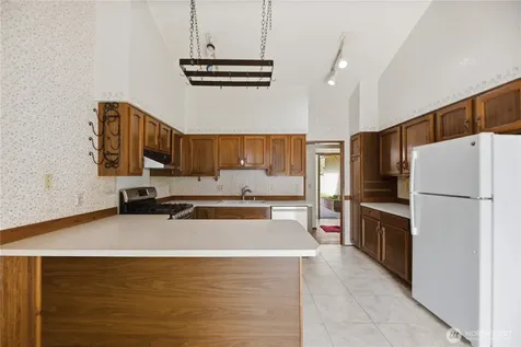 18510 66th Avenue NE Kenmore WA 98028