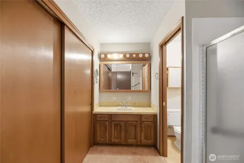 18510 66th Avenue NE Kenmore WA 98028
