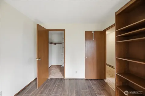 18510 66th Avenue NE Kenmore WA 98028
