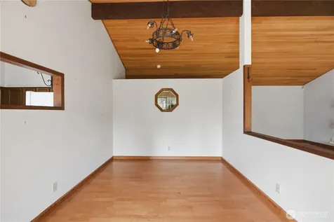 18510 66th Avenue NE Kenmore WA 98028