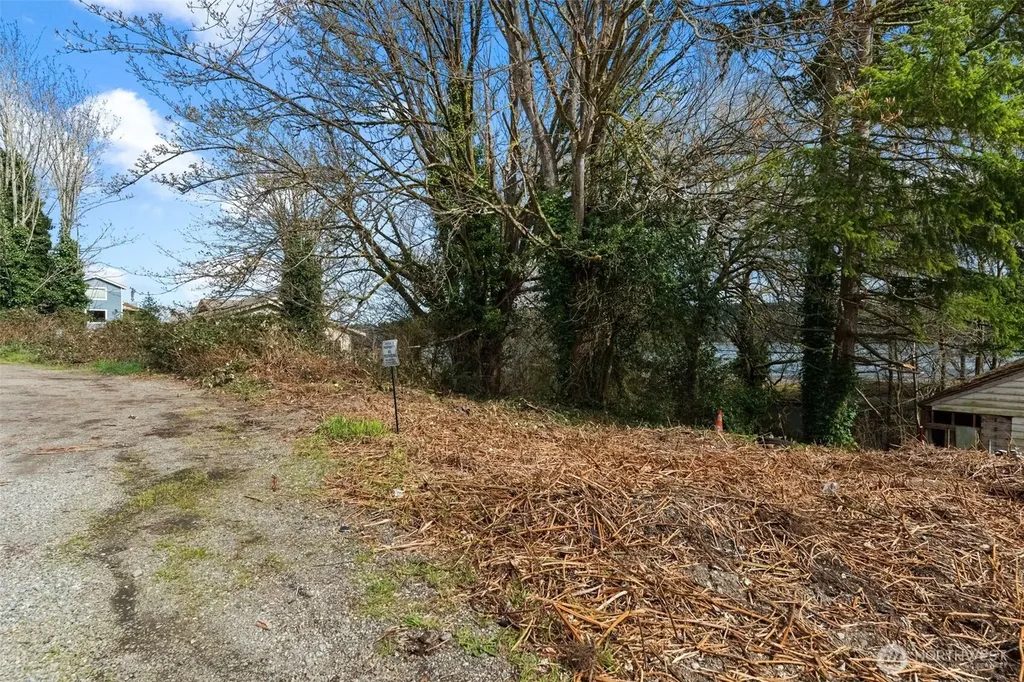 5280 Illahee Road NE Bremerton WA 98311