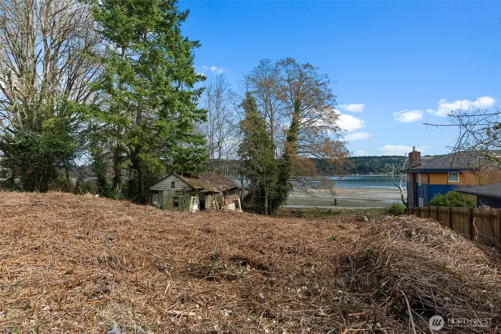 5280 Illahee Road NE Bremerton WA 98311