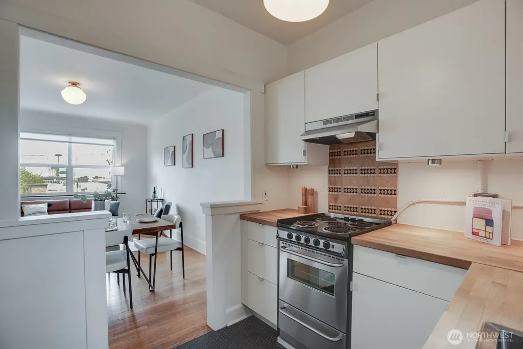 214 Summit Avenue E Seattle WA 98102