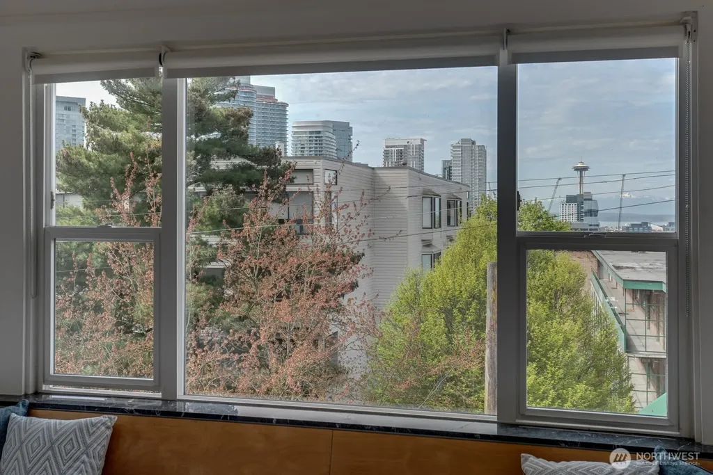 214 Summit Avenue E Seattle WA 98102