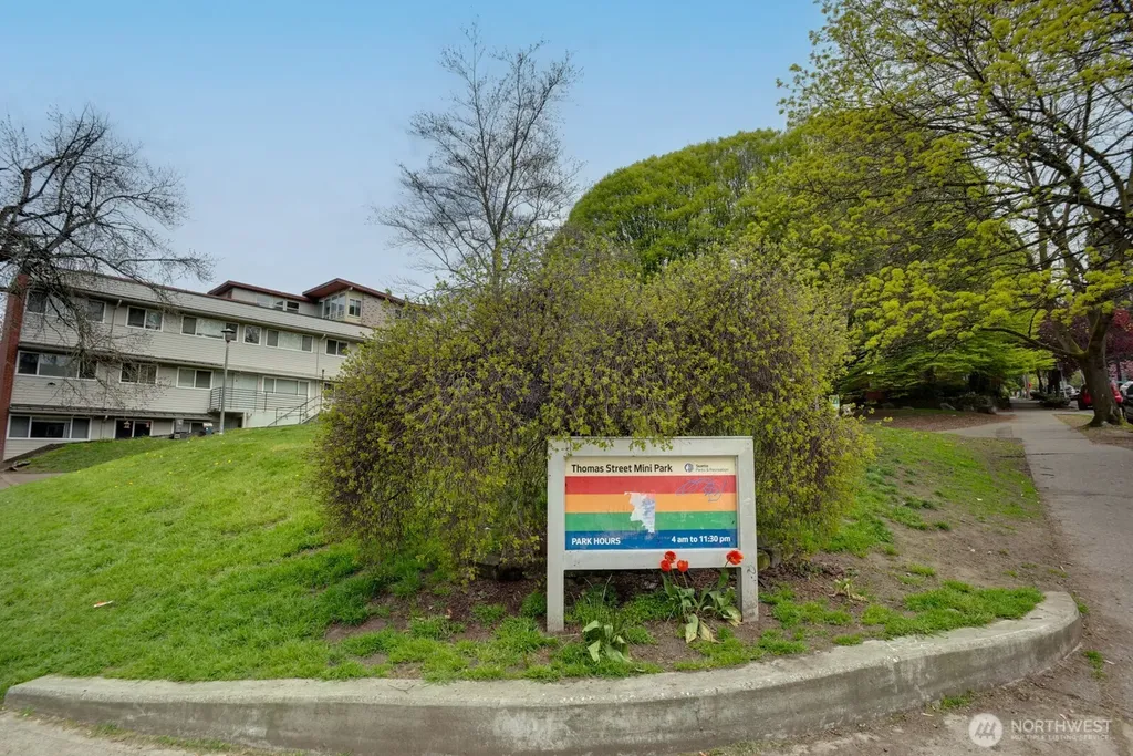214 Summit Avenue E Seattle WA 98102