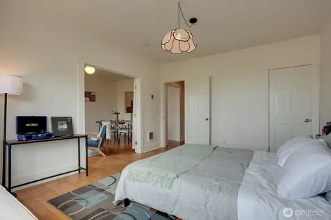 214 Summit Avenue E Seattle WA 98102