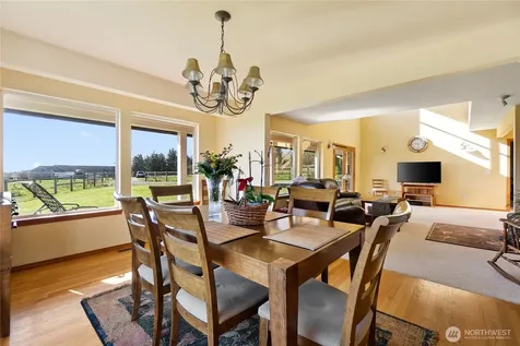 1013 Mallard Lane Camano Island WA 98282