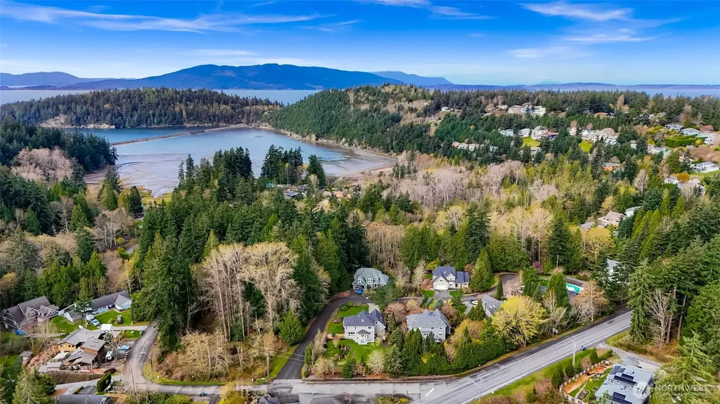 629 Arroyo Lane Bellingham WA 98229