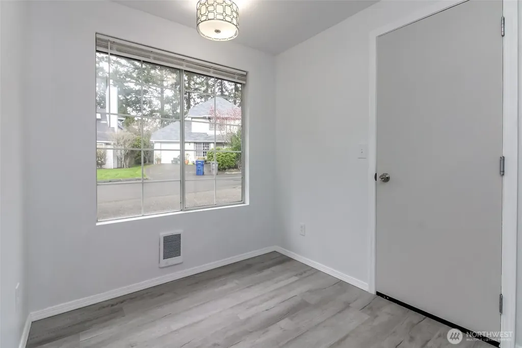 307 S 328th Lane Federal Way WA 98003