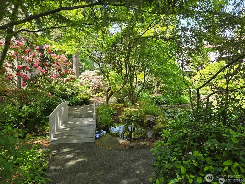 1524 NE 140th Street Seattle WA 98125
