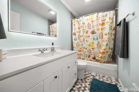 1524 NE 140th Street Seattle WA 98125