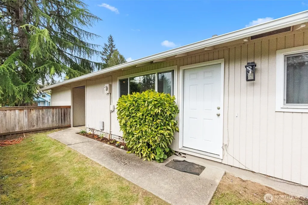 1072 Central Street SE Olympia WA 98501