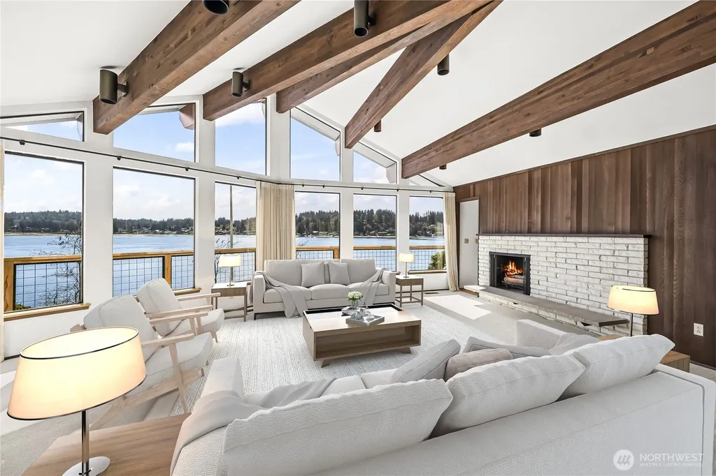 8806 Warren Drive NW Gig Harbor WA 98335