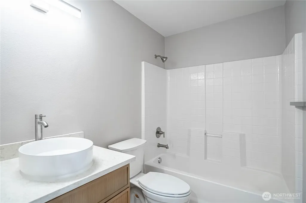 744 Wapato Way Manson WA 98831