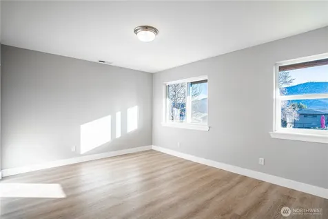 744 Wapato Way Manson WA 98831
