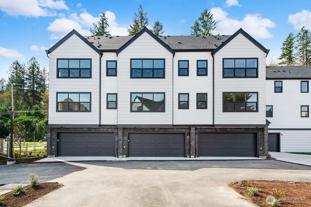720 Newport Way NW Issaquah WA 98027