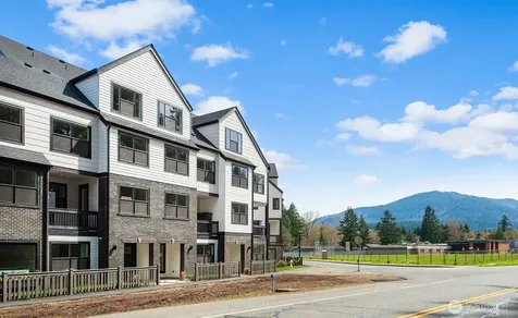 720 Newport Way NW Issaquah WA 98027