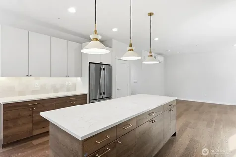 728 Newport Way NW Issaquah WA 98027