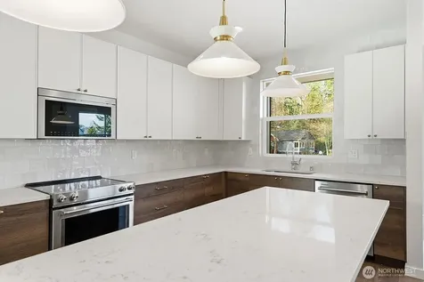 728 Newport Way NW Issaquah WA 98027