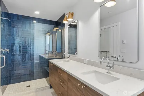 728 Newport Way NW Issaquah WA 98027