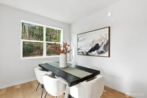 706 Newport Way NW Issaquah WA 98027