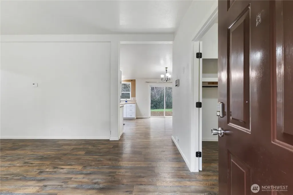 260 E Lansky Drive Shelton WA 98584