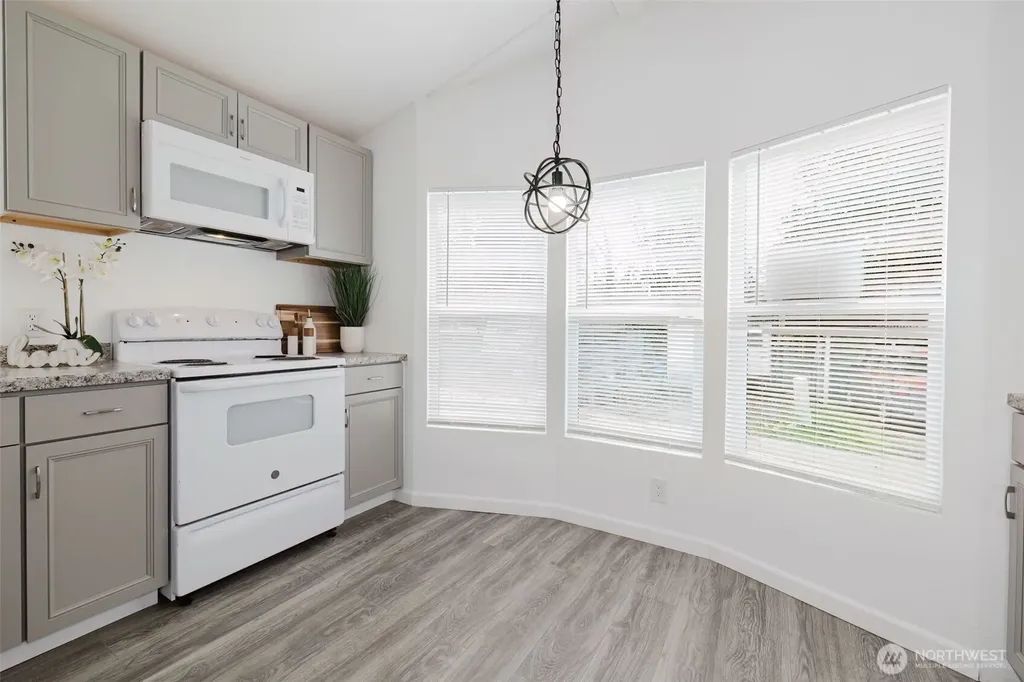2115 Rocky Point Road NW Bremerton WA 98312
