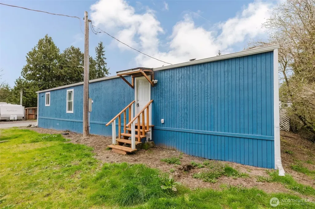 2115 Rocky Point Road NW Bremerton WA 98312