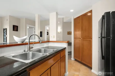 2801 1st Avenue Seattle WA 98121