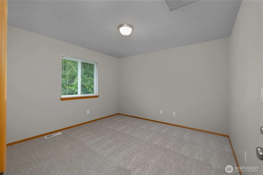 4736 Kapalea Way SE Lacey WA 98503