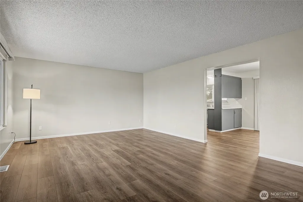 3214 Pike Street SE Auburn WA 98002