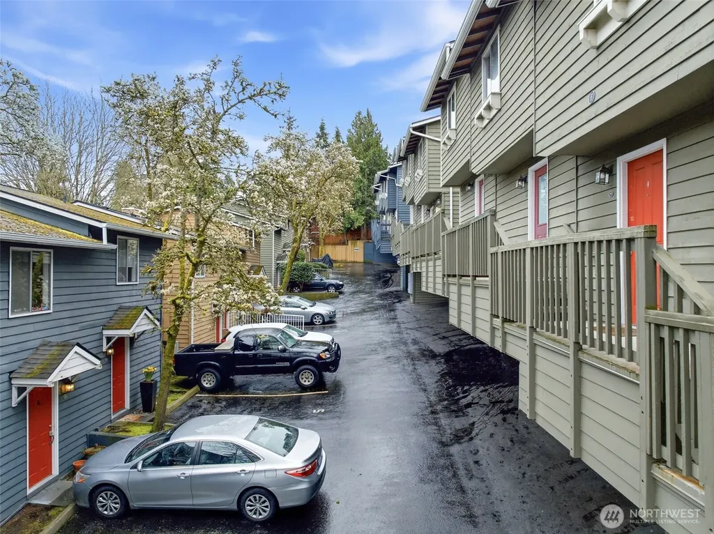 301 W Raye Street Seattle WA 98119