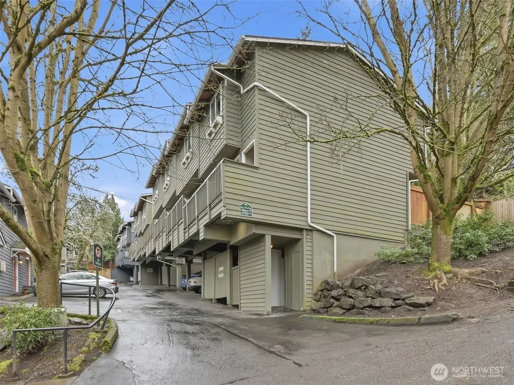 301 W Raye Street Seattle WA 98119
