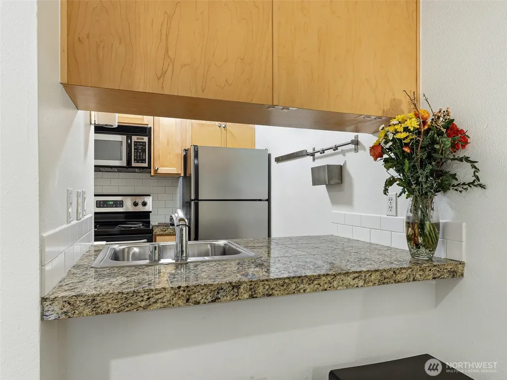 301 W Raye Street Seattle WA 98119