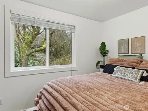 301 W Raye Street Seattle WA 98119
